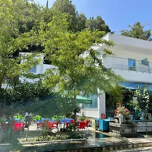  Guest house The White