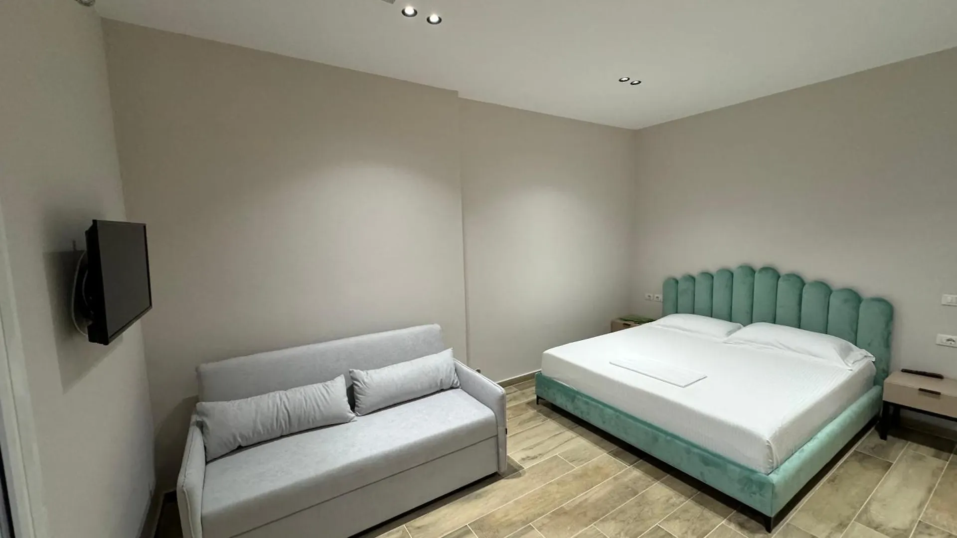 Amare Hotel Palase Albania